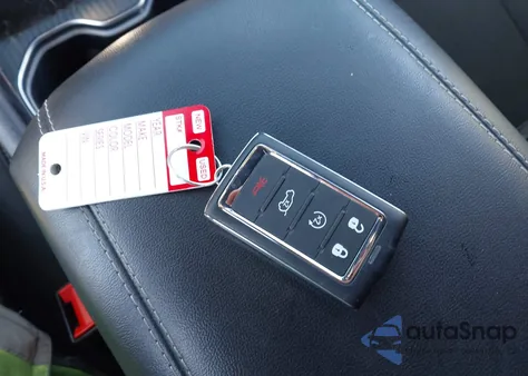 2025 Jeep Grand Cherokee Laredo 4X4 from USA, damaged, VIN 1C4RJHAG5SC292681